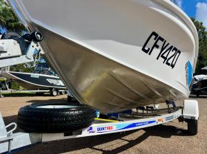 Quintrex 430 Fishabout