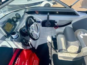 Quintrex 430 Fishabout