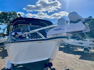 Stacer 429 Seamaster 